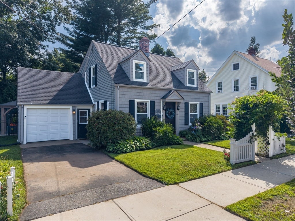 67 Warren Ter, Longmeadow, MA, 67 Warren Ter, Longmeadow, MA Photo #2