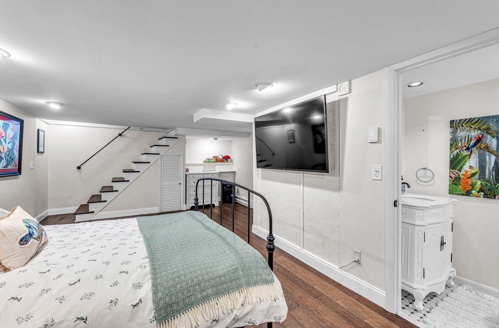 67 Warren Ter, Longmeadow, MA, 67 Warren Ter, Longmeadow, MA Photo #32