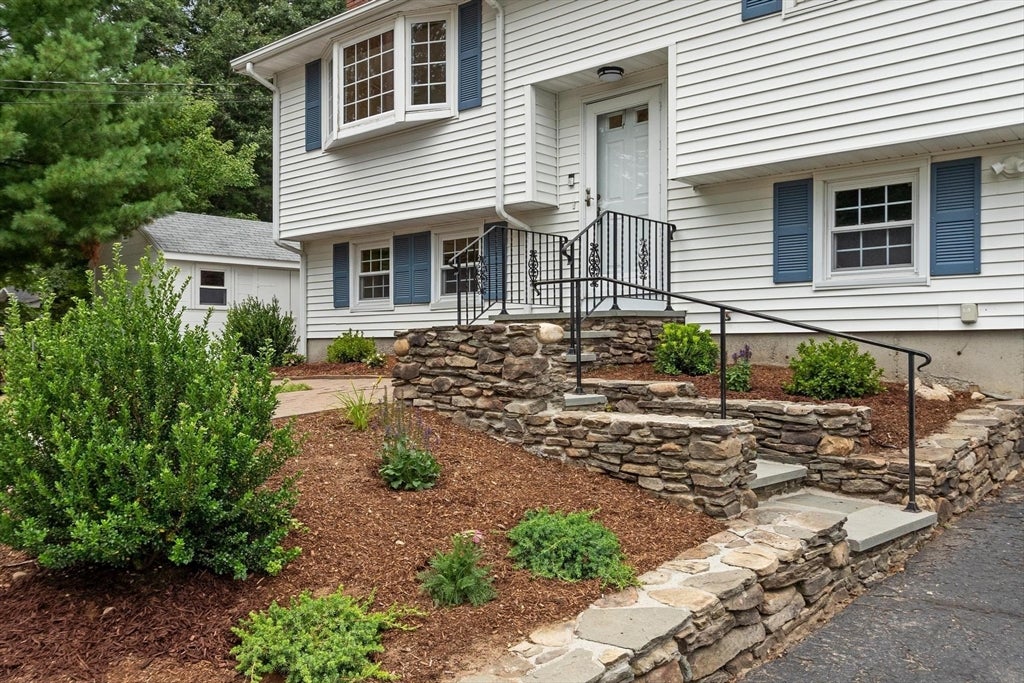 156 Mill St, Burlington, MA, 156 Mill St, Burlington, MA Photo #2