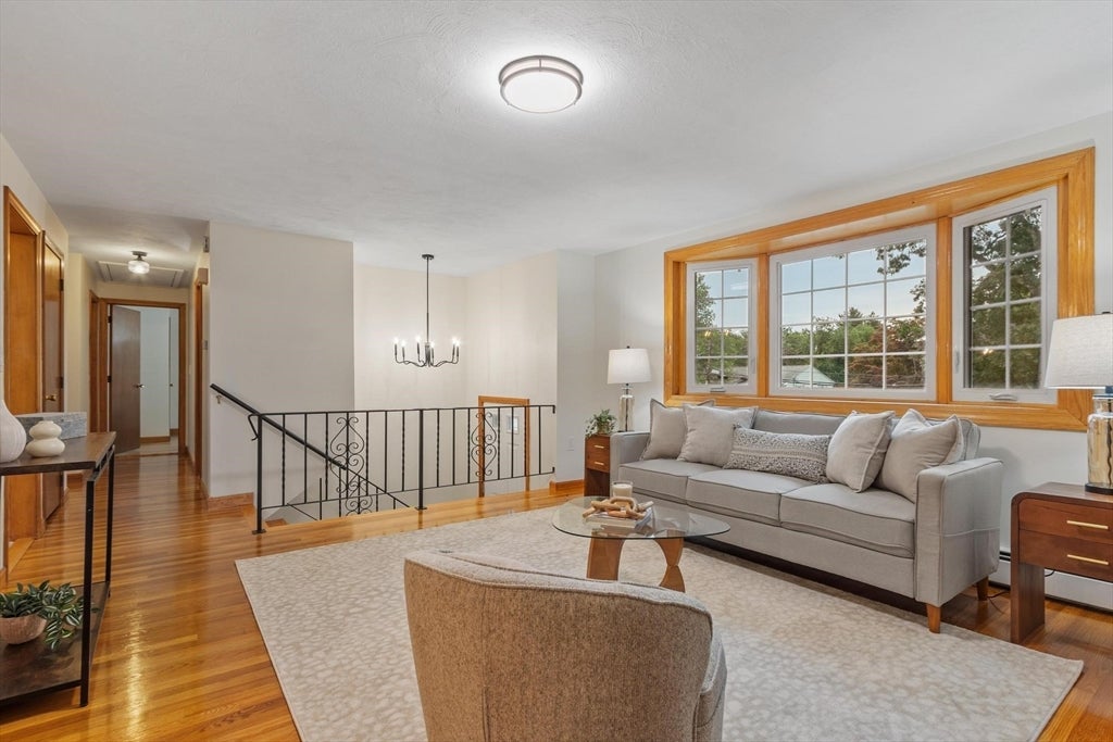 156 Mill St, Burlington, MA, 156 Mill St, Burlington, MA Photo #5