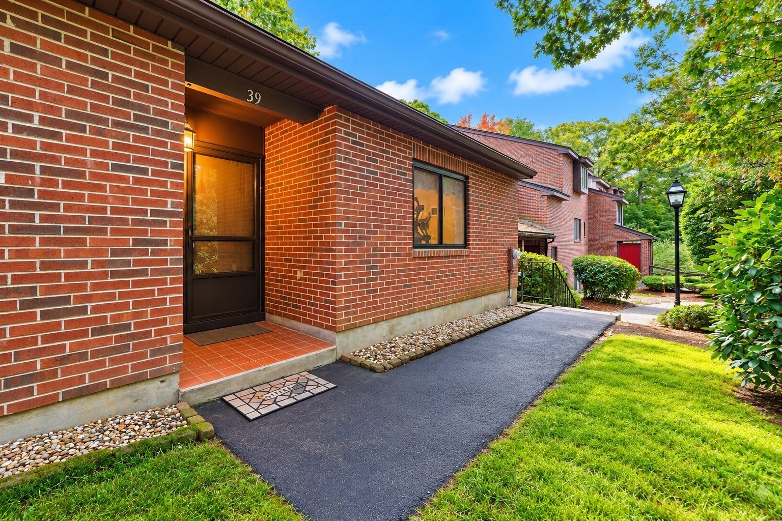 39 Highwood Dr 39