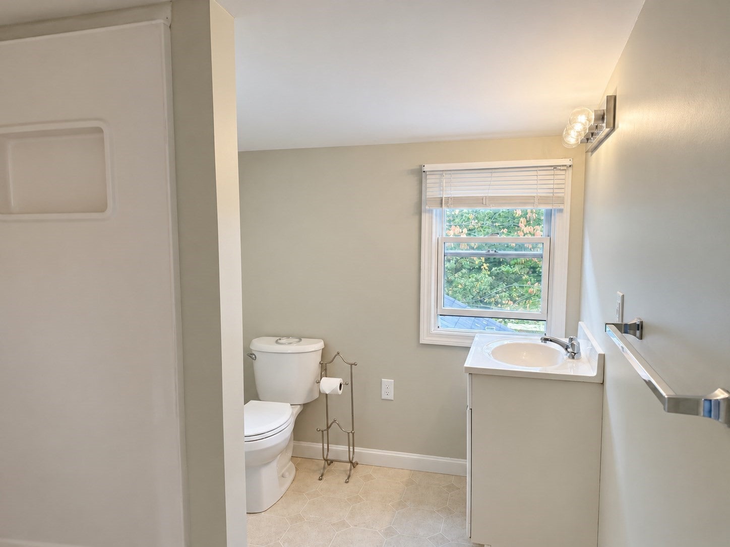 132 Everett St #1, Middleboro, MA, 132 Everett St #1, Middleboro, MA Photo #26