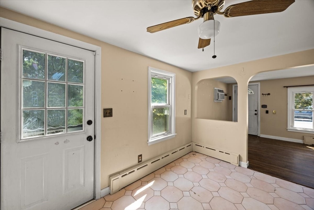 39 Norman Ave, Taunton, MA Photo #9