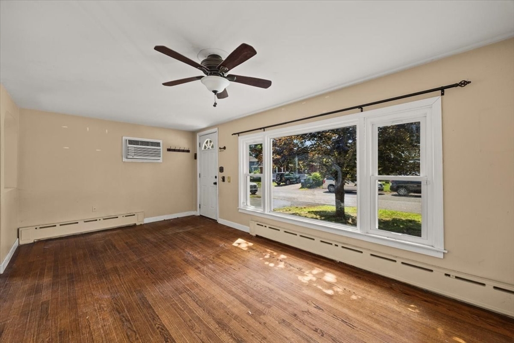 39 Norman Ave, Taunton, MA Photo #6