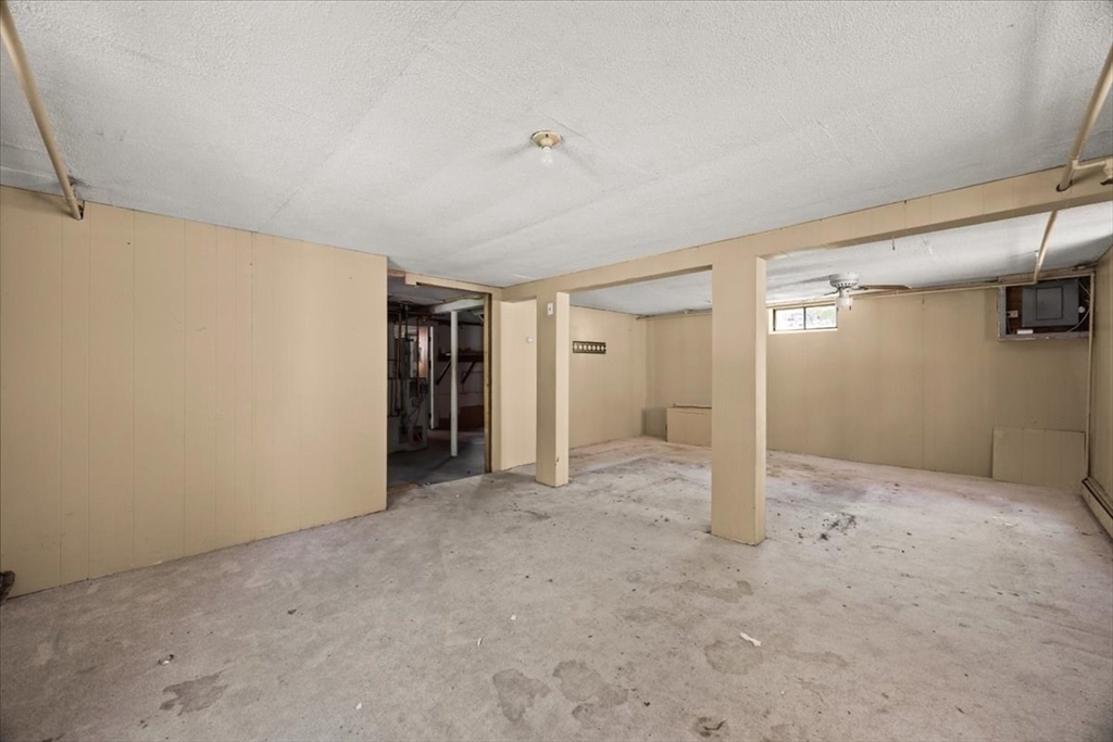 39 Norman Ave, Taunton, MA Photo #22