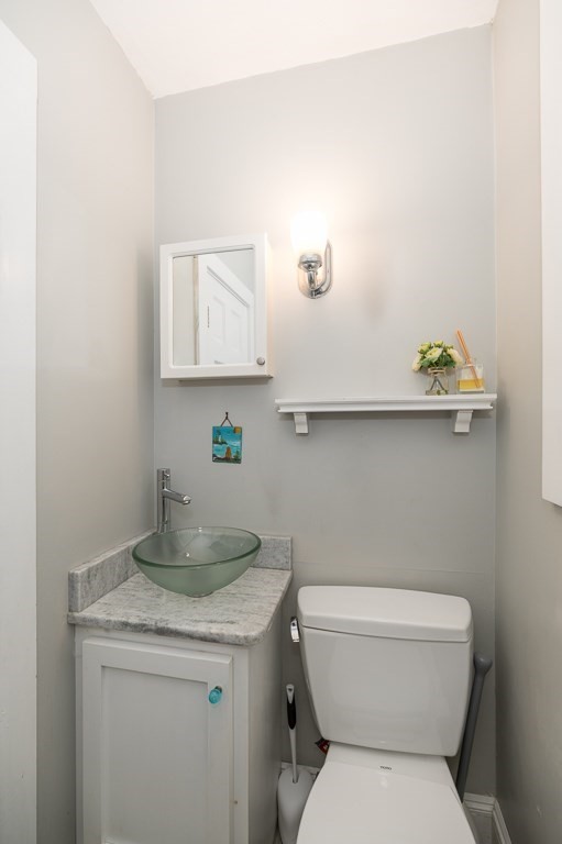 17 Hartz St, Gloucester, MA Photo #21
