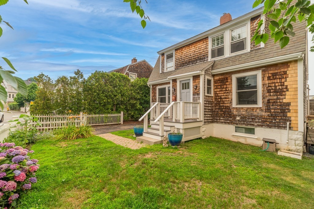 17 Hartz St, Gloucester, MA Photo #26