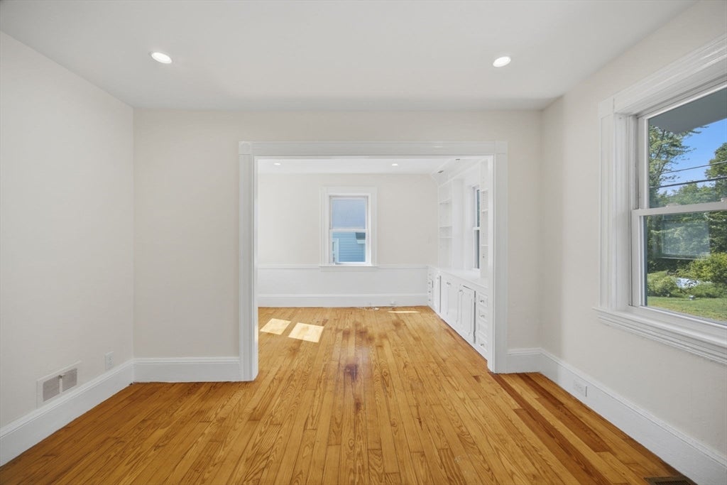8 Lake St, Natick, MA, 8 Lake St, Natick, MA Photo #5