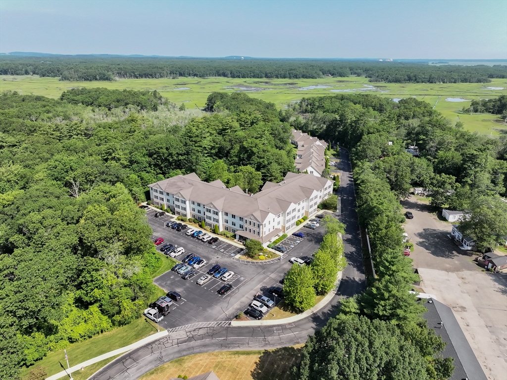 135 Beach Rd B318