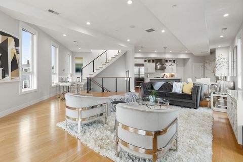 469 E 4th St 2 Boston MA 02127