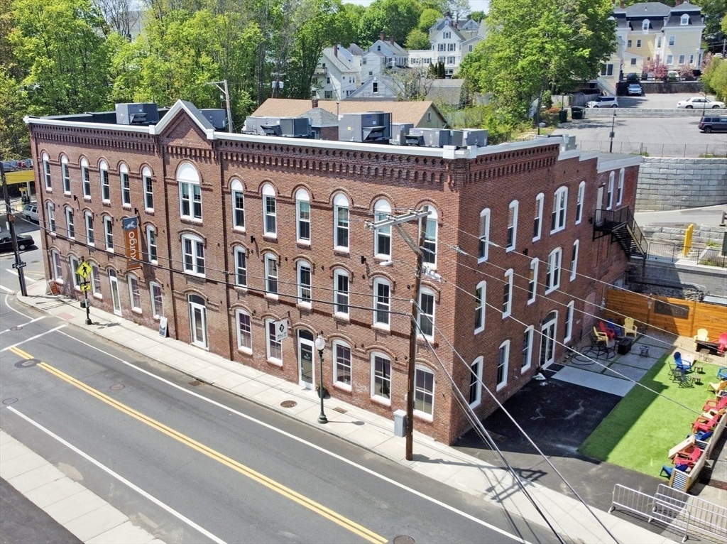77 Elm St 202B