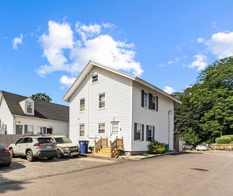 9 Sanford St Medway MA 02053