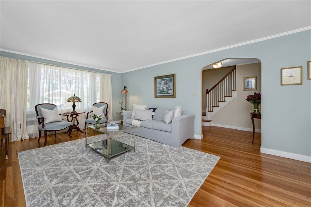 10 Blossom Hill Rd
