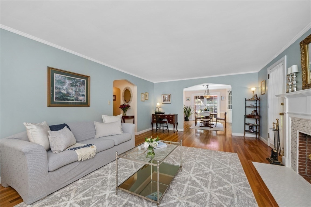 10 Blossom Hill Rd
