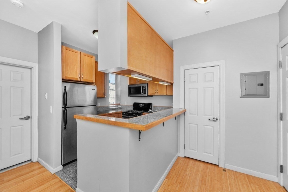 330 Summit Ave #305, Boston, MA, 330 Summit Ave #305, Boston, MA Photo #16