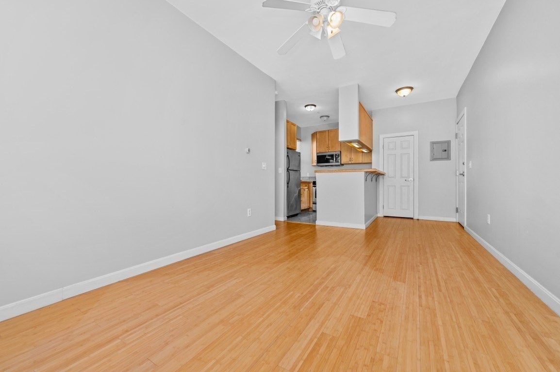 330 Summit Ave 305