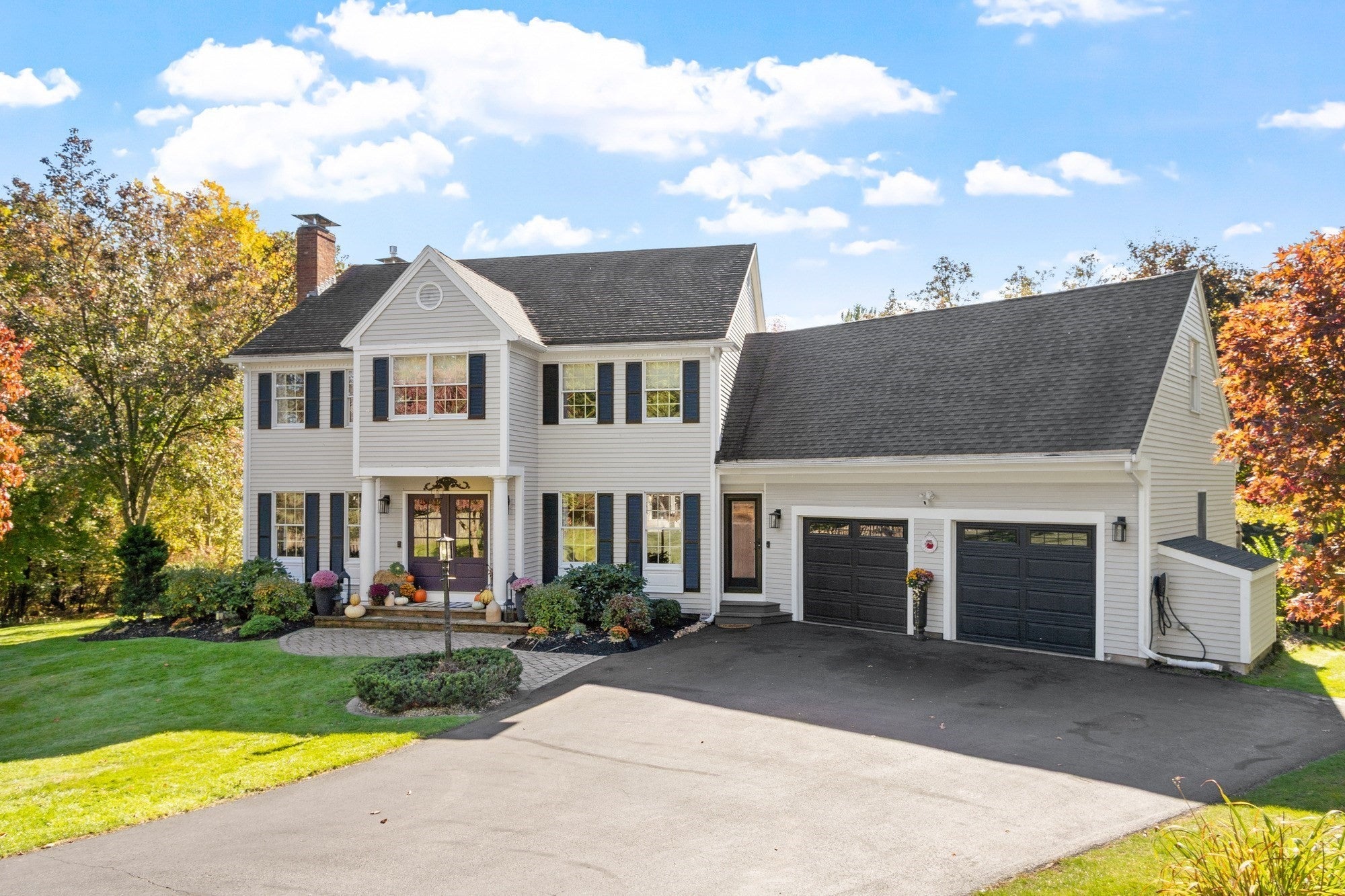 Photo of 49 Spruce Road, North Reading, MA