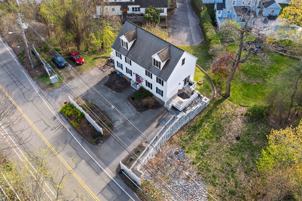 725 Waverly Rd 725