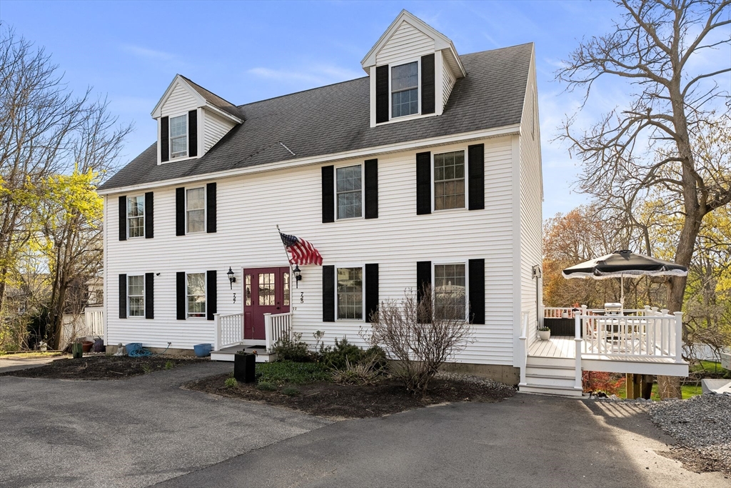 725 Waverly Rd 725