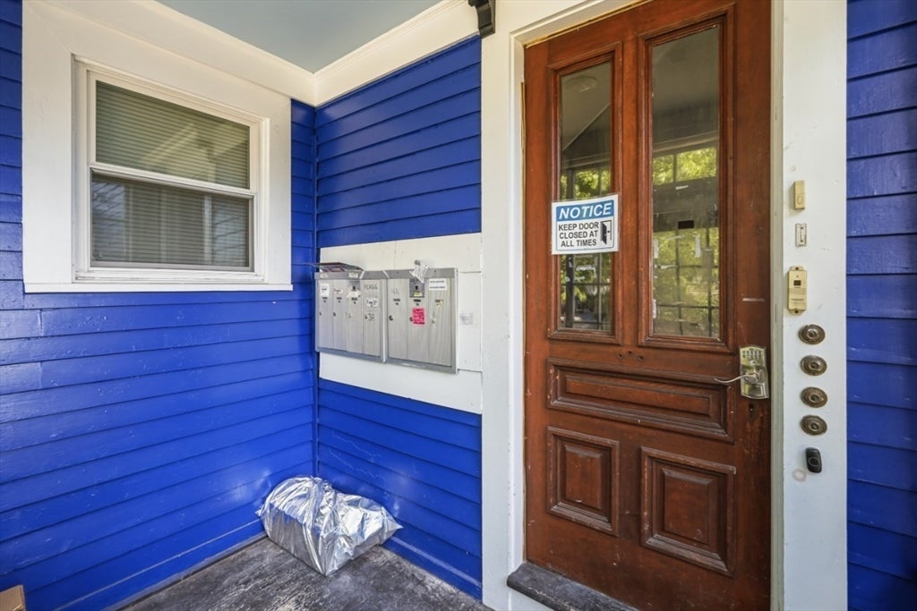 75 Chatham St