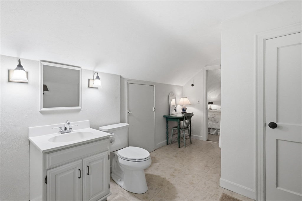 1374 Plumtree Rd, Springfield, MA, 1374 Plumtree Rd, Springfield, MA Photo #25