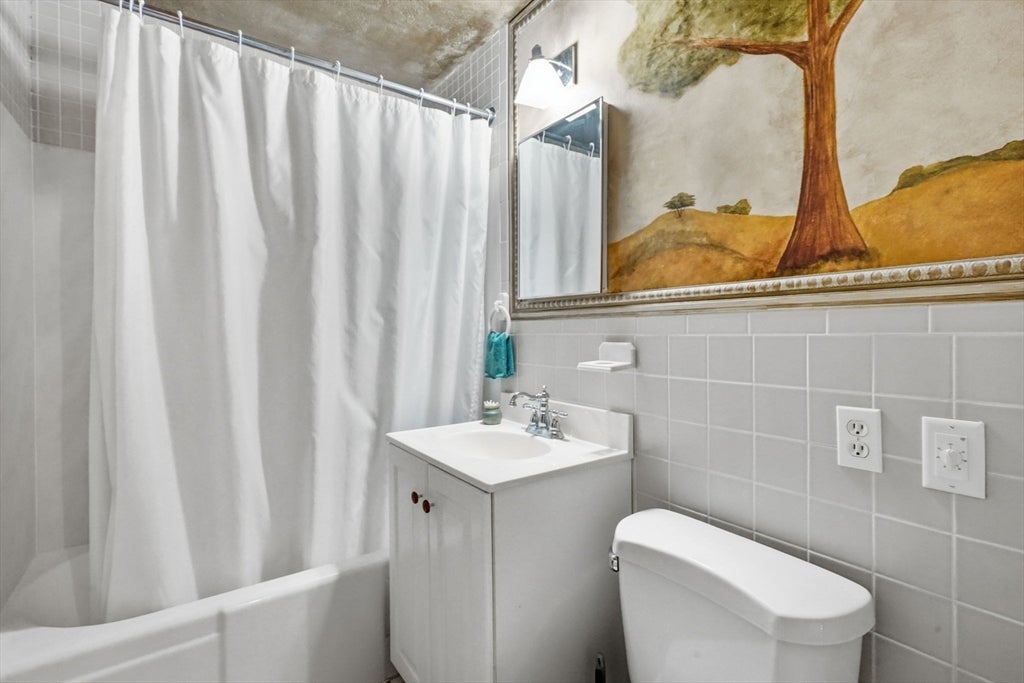 1374 Plumtree Rd, Springfield, MA, 1374 Plumtree Rd, Springfield, MA Photo #18