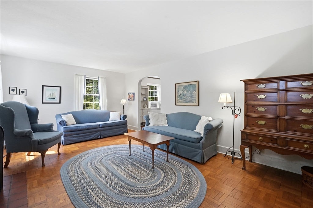 1374 Plumtree Rd, Springfield, MA, 1374 Plumtree Rd, Springfield, MA Photo #4