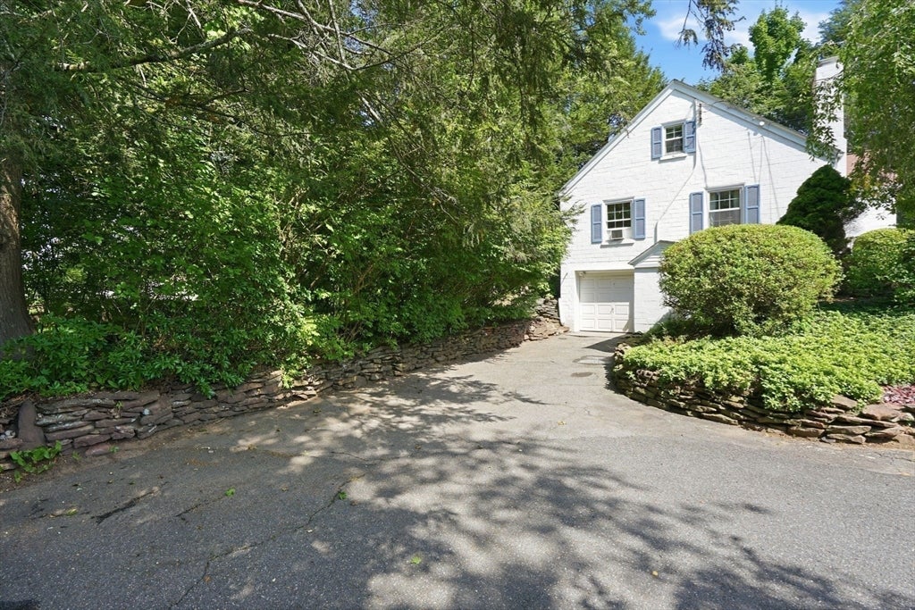 1374 Plumtree Rd, Springfield, MA, 1374 Plumtree Rd, Springfield, MA Photo #33