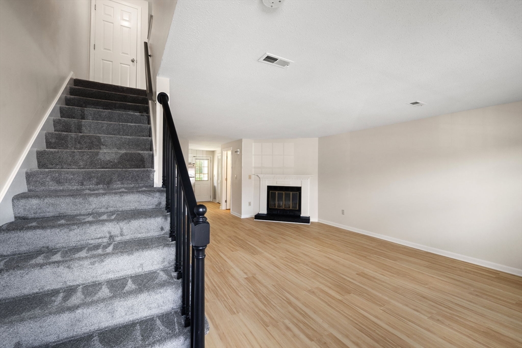728 Auburn St #D4, Whitman, MA Photo #4