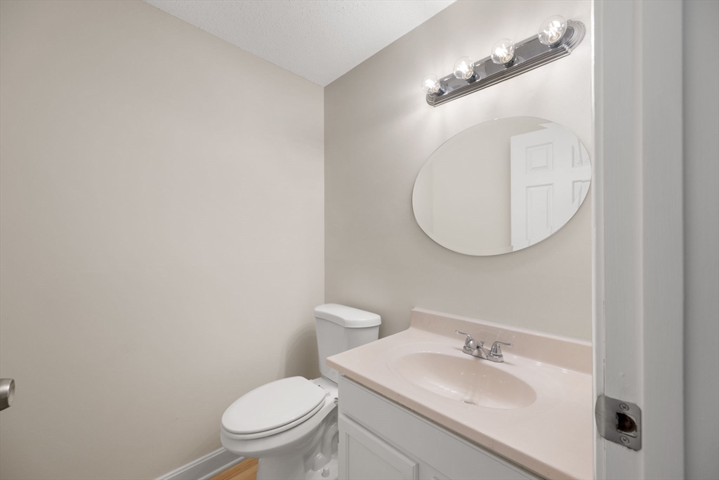 728 Auburn St #D4, Whitman, MA Photo #7