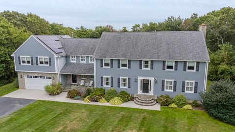 3 Goulart Memorial Dr Fairhaven MA 02719