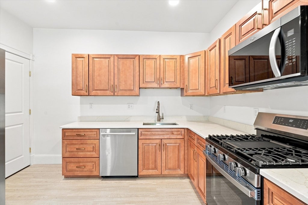 97 Melendy Ave #97, Watertown, MA, 97 Melendy Ave #97, Watertown, MA Photo #9