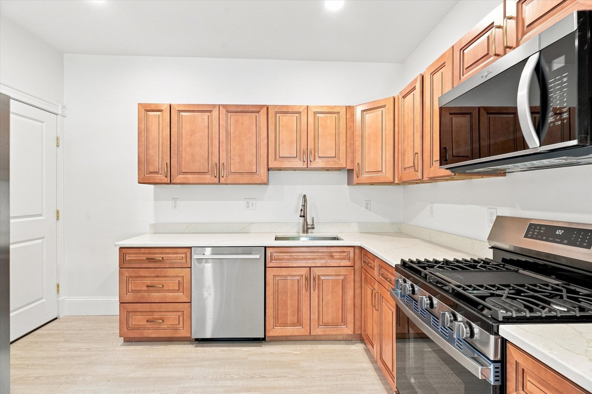 97 Melendy Ave #97, Watertown, MA, 97 Melendy Ave #97, Watertown, MA Photo #9