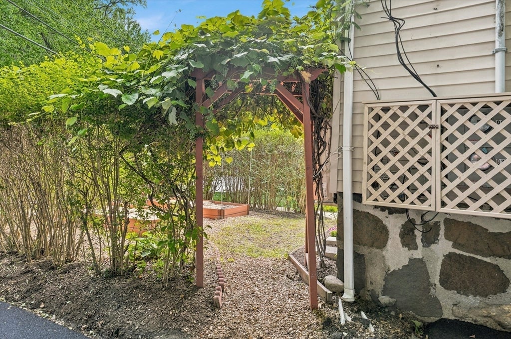 97 Melendy Ave #97, Watertown, MA, 97 Melendy Ave #97, Watertown, MA Photo #36