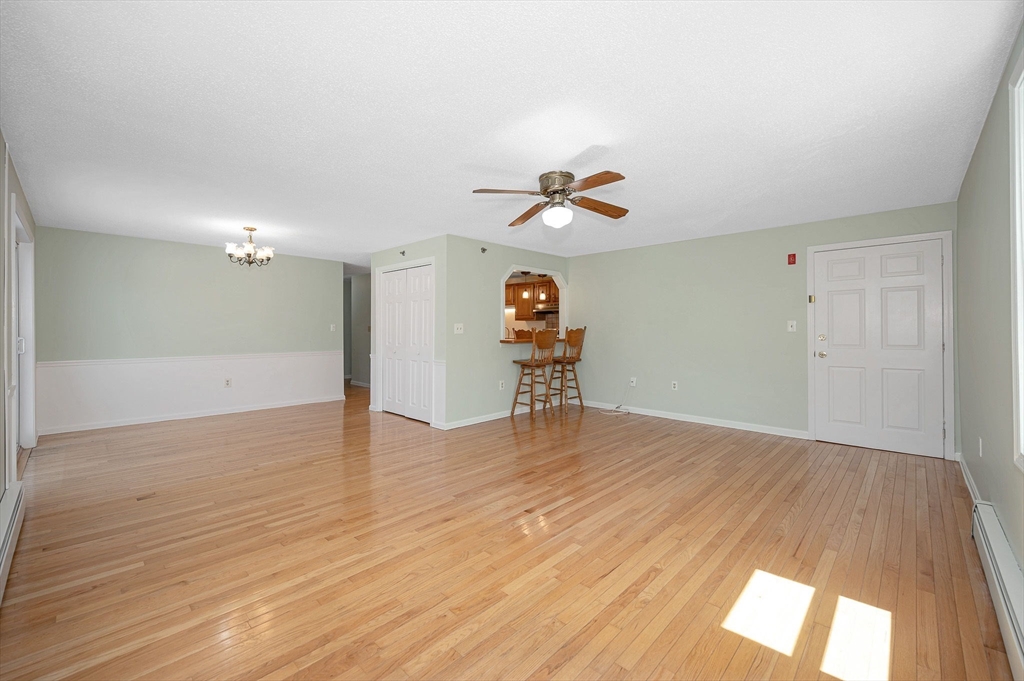 15 Lantern Ln 6