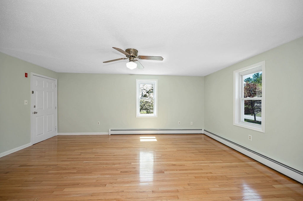 15 Lantern Ln 6