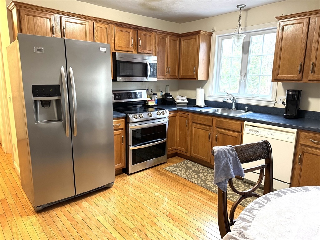 6 Jenpaul Way B