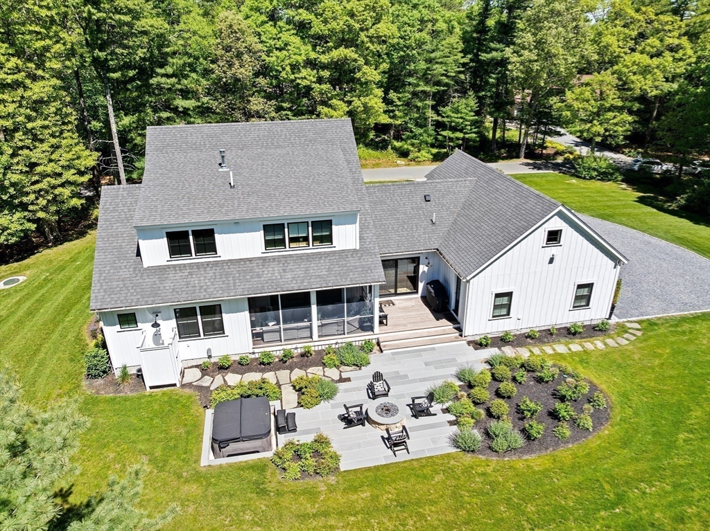 30 Indian Cove Rd