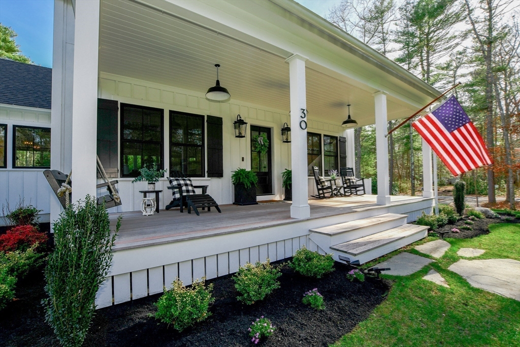 30 Indian Cove Rd