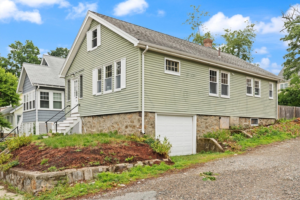 66 Cass St