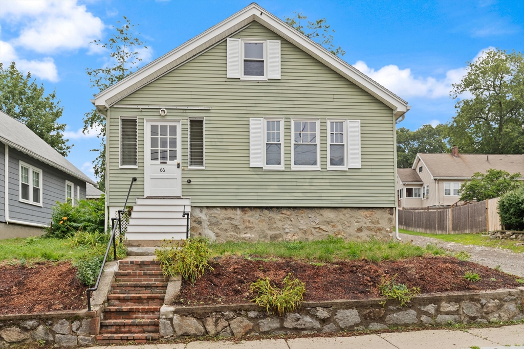66 Cass St