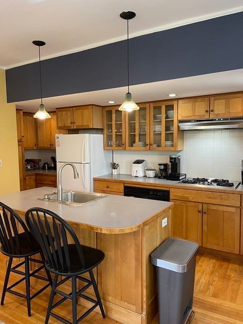 Photo of 62 Cypress St #3, Brookline, MA 02445 (MLS # 73541898)