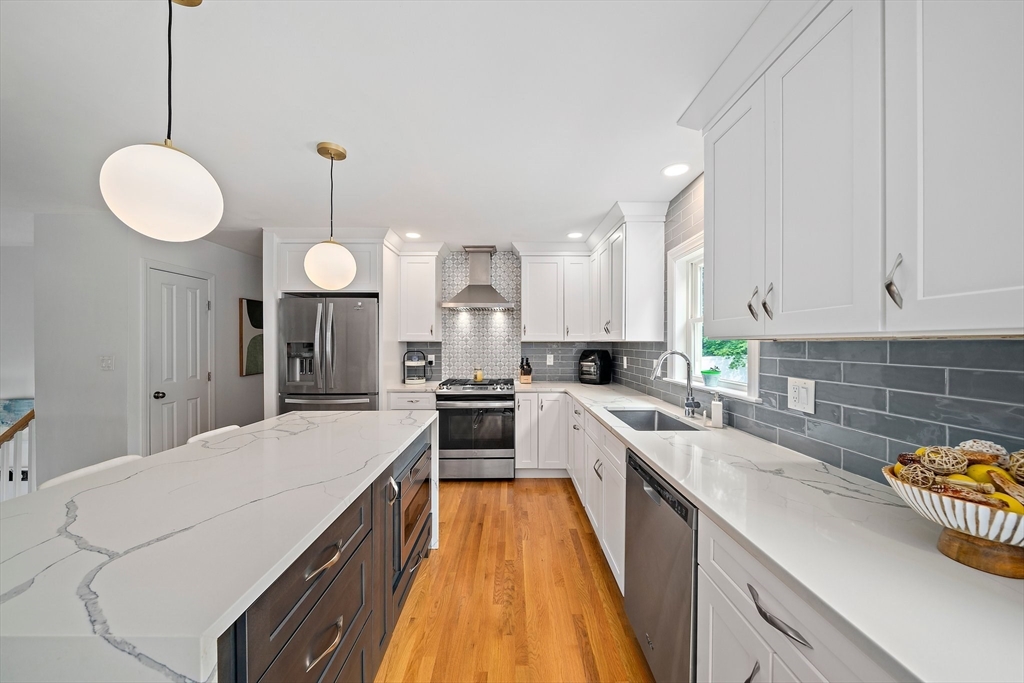 16 Chandler Dr