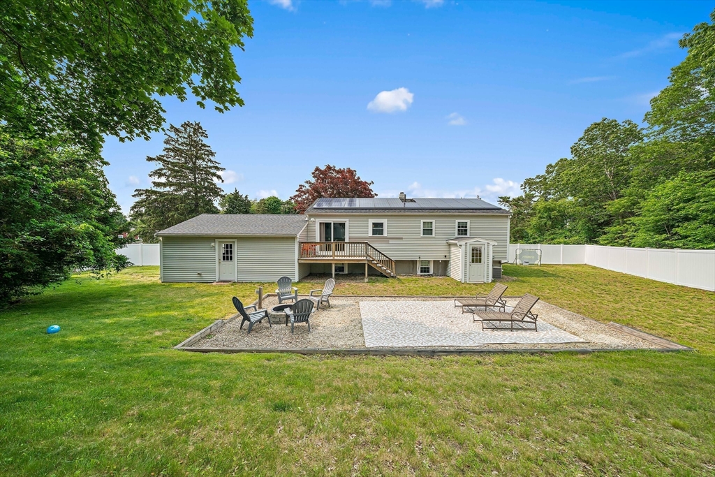 16 Chandler Dr