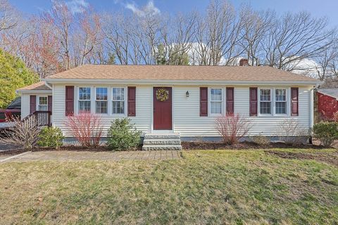 9 Forestdale Rd Paxton MA 01612