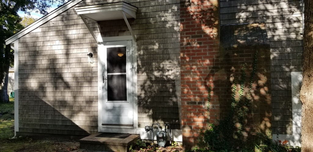 85 Castlewood Cir 85 - Photo 2