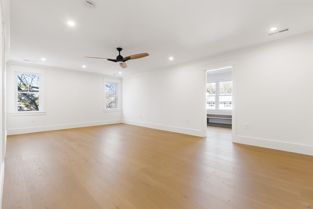 Natick, Massachusetts 01760, United States, 5 Bedrooms Bedrooms, ,5 BathroomsBathrooms,Residential,Contingent,154753