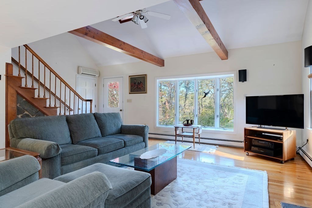 110 Wellfleet Woods Ln