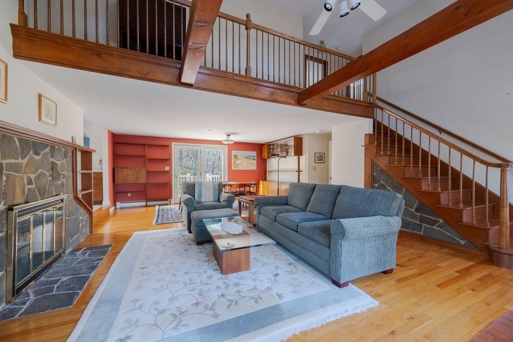 110 Wellfleet Woods Ln