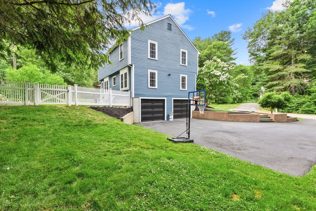 1 Castle Rd